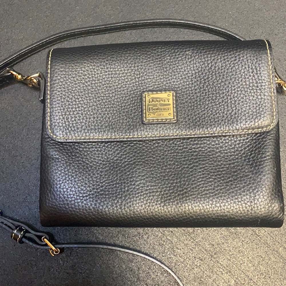 Dooney & Bourke Black Pebble Leather Crossbody GUC